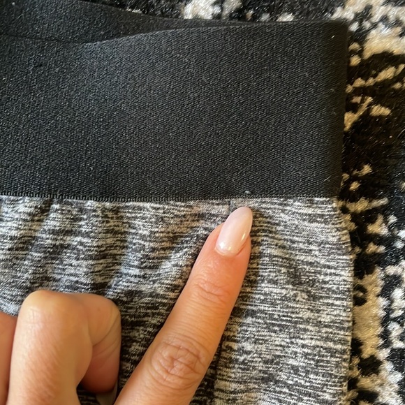 BOMBSHELL SPORTSWEAR BLACK HEATHER GREY THIGH HIGH LEGGINGS XS - Picture 7 of 9